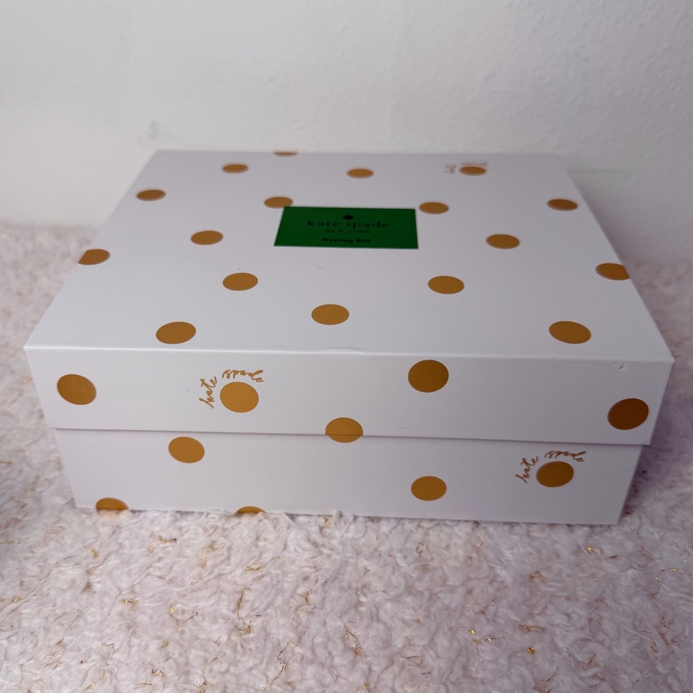 Kate Spade Gold Polka Dot White‎ magnetic Box